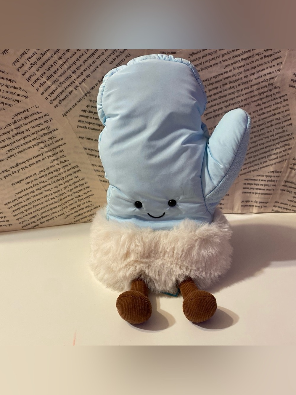 AUTHENTIC BNWT Jellycat Amuseables Mitten
